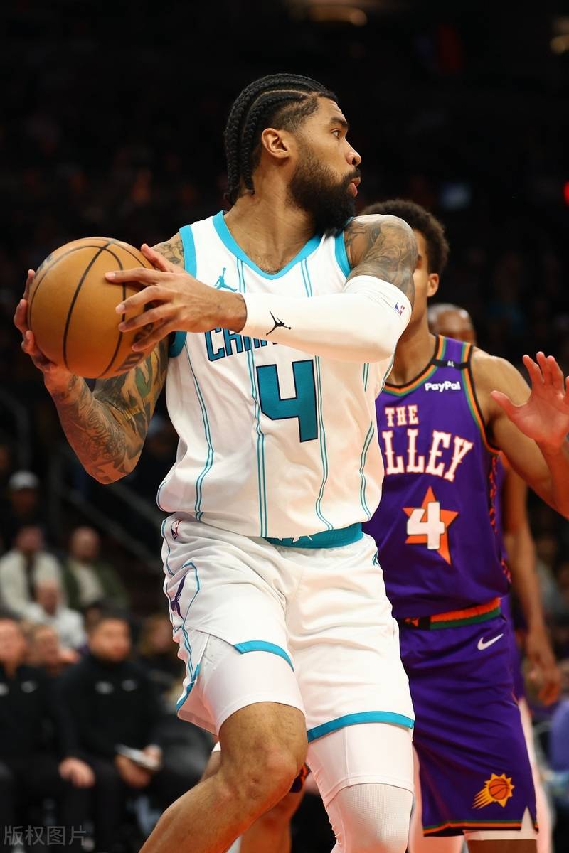 波尔图决赛大胜菲尼克斯太阳,马龙砍下10记关键球,全场沸腾的简单介绍 波尔图决赛大胜菲尼克斯太阳,马龙砍下10记关键球,全场沸腾的简单介绍